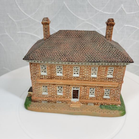 Lang & Wise Colonial Williamsburg George Wythe House Ceramic Figurine 28489704 - Picture 8 of 12